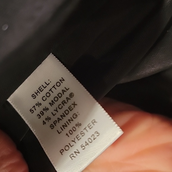 Banana Republic black blazer, fully lined - Picture 4 of 5